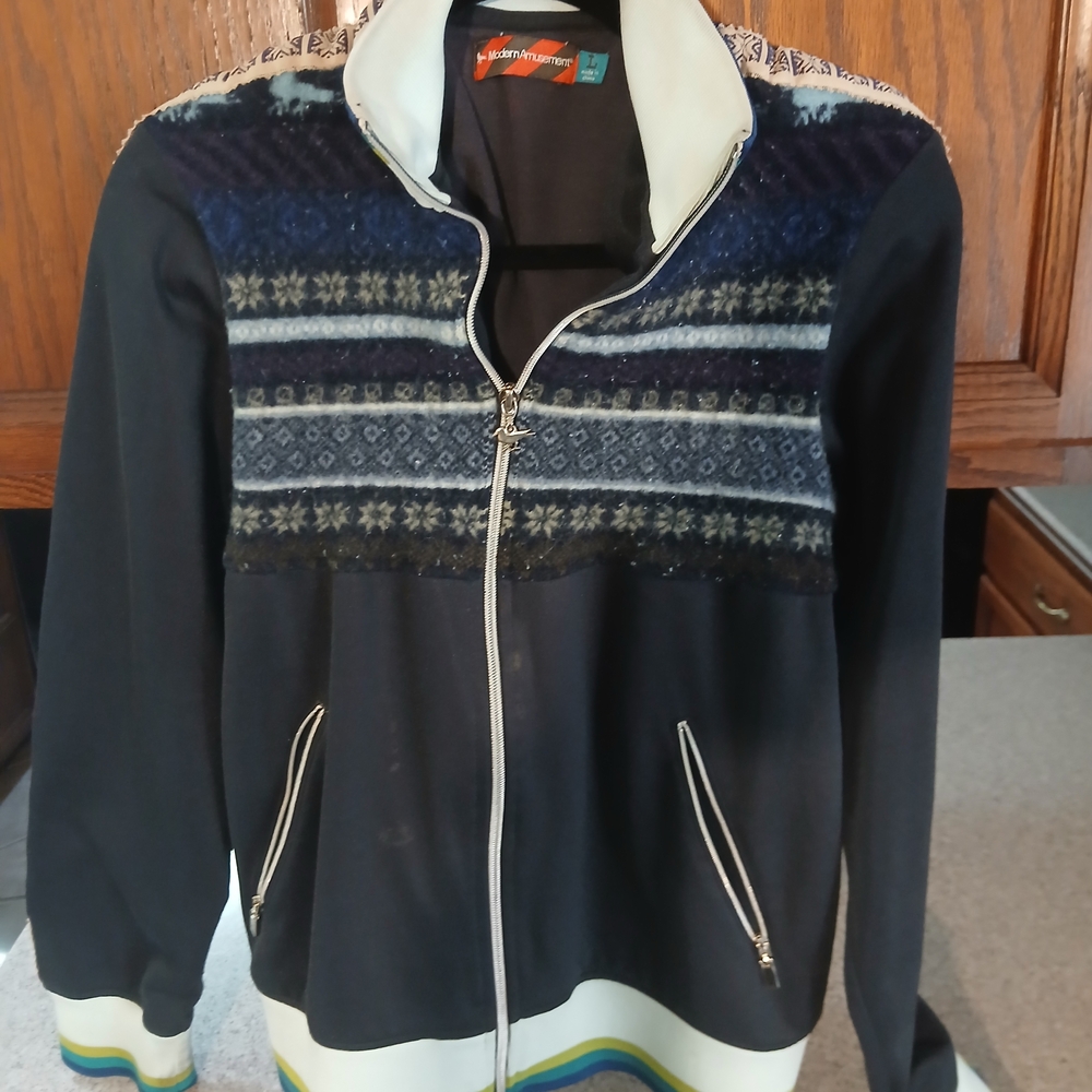 Modern Amusement Black and Blue Patterned Zip-Up Sweater